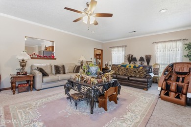 Welcome to 918 N Country Club Lane - a beautifully maintained - photo 11