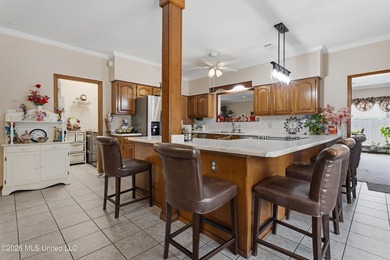 Welcome to 918 N Country Club Lane - a beautifully maintained - photo 14