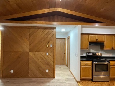 Rare opportunity to own three separate single family homes on - photo 20
