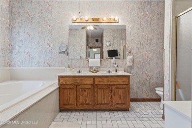 Welcome to 918 N Country Club Lane - a beautifully maintained - photo 25