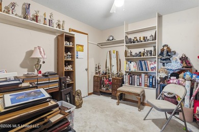 Welcome to 918 N Country Club Lane - a beautifully maintained - photo 31