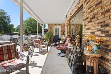 Welcome to 918 N Country Club Lane - a beautifully maintained - photo 37