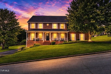 This elegant traditional brick home offers 4 bedrooms and 3.5 - photo 1
