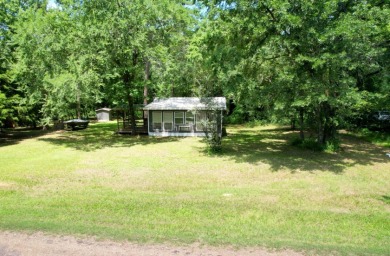2 Bedroom, 1 Bathroom home at Lake Fork in Yantis Tx. - photo 2
