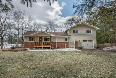 Boom Lake Home For Sale in Rhinelander Wisconsin