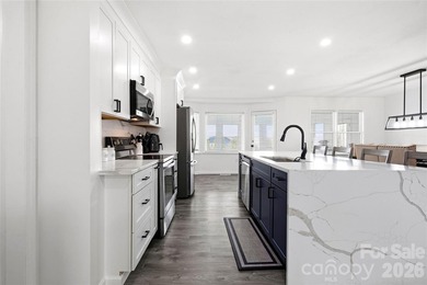 Welcome to luxury living in the highly sought-after Woodbridge - photo 11