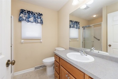 Welcome to this inviting low-maintenance 2 bedroom, 2 bath patio - photo 13