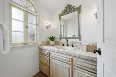 Feel right at home in this timeless Spanish-style condominium - photo 19