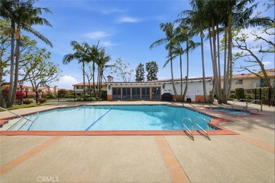 Feel right at home in this timeless Spanish-style condominium - photo 24