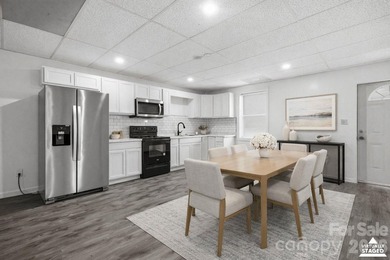 Welcome to luxury living in the highly sought-after Woodbridge - photo 26
