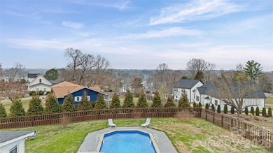 Welcome to luxury living in the highly sought-after Woodbridge - photo 40