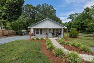 Enjoy peaceful country living with the convenience of nearby - photo 1
