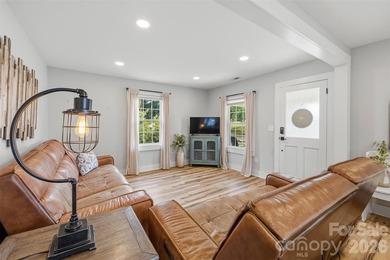 Enjoy peaceful country living with the convenience of nearby - photo 5