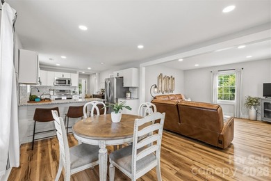 Enjoy peaceful country living with the convenience of nearby - photo 7