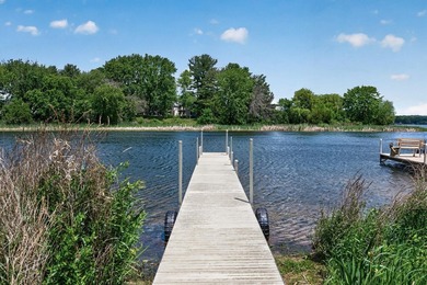 This beautifully updated 3-bedroom, 2-bathroom rambler offers 1 - photo 3