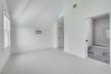 Located in the center of Bridgehampton Village, with proximity - photo 22