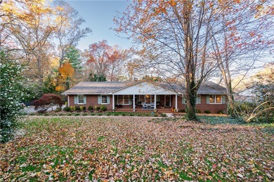 Situated in one of Clemson's most established neighborhoods - photo 4
