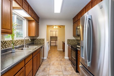 This flexible single-level home offers 3 bedrooms and 2 - photo 7