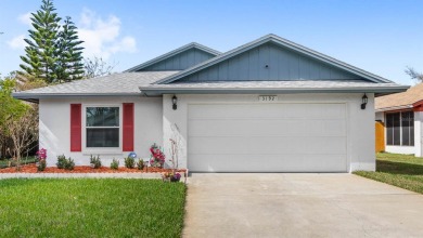 (private lake, pond, creek) Home For Sale in Kissimmee Florida