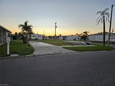 Great opportunity to buy a lot in Laurel Estates where you own - photo 2