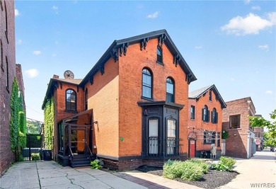 Welcome to 16 Allen St, where 19th-century architecture meets - photo 1