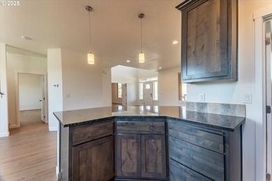 Immaculate Coastal Home on Vesta Street, Bandon, Oregon2,600+ Sq - photo 16