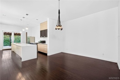 Welcome to 16 Allen St, where 19th-century architecture meets - photo 7