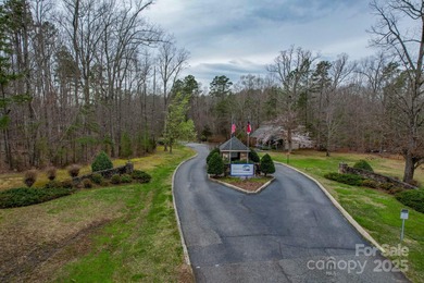 Huge lot with a water view for sale in the beautiful New - photo 7
