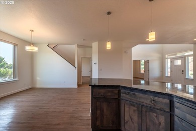 Immaculate Coastal Home on Vesta Street, Bandon, Oregon2,600+ Sq - photo 17