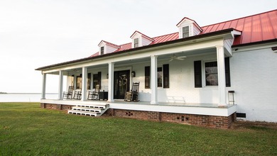 Hayden Outdoors Real Estate is extremely happy to present - photo 8