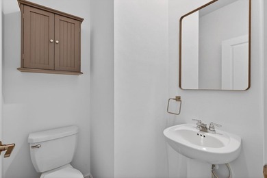 GORGEOUS CORNER UNIT W/ OPEN FLOOR PLAN & PLENTY OF WINDOWS - photo 23
