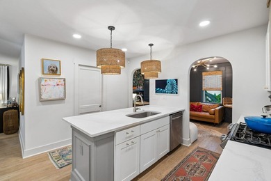 Welcome to 29 Campbell Drive, a truly one-of-a-kind designer - photo 25