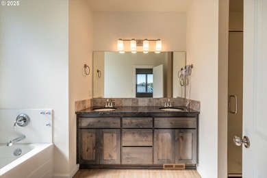 Immaculate Coastal Home on Vesta Street, Bandon, Oregon2,600+ Sq - photo 25