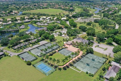 Fully upgraded 4BR/3.5BA pool home within prestigious Palm Beach - photo 27