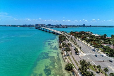 Welcome to this top- 3rd floor 3 Bedroom - 2 Bath condominium in - photo 29