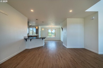 Immaculate Coastal Home on Vesta Street, Bandon, Oregon2,600+ Sq - photo 30