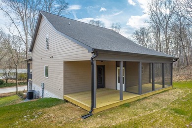 Welcome to 808 Hyatte Road! This newly constructed custom home - photo 32