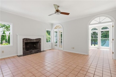 Enjoy stunning golf course views from this spacious home in the - photo 7