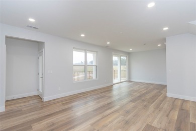 Brand new construction in Top Sail Bay subdivision featuring - photo 5