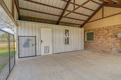 Welcome to the move-in ready HOBBY FARM located just north of - photo 25