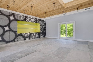 Set across 4.3 acres, this bright, beautifully finished Sag - photo 33