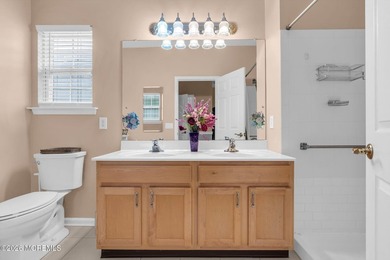 Welcome to this beautifully maintained Extended Sienna I model - photo 35