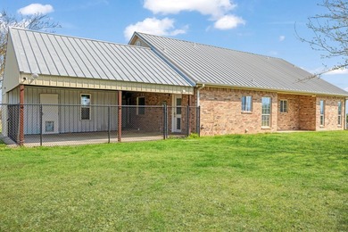 Welcome to the move-in ready HOBBY FARM located just north of - photo 38