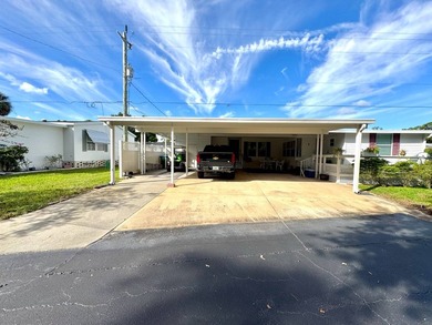 Partially furnished and move-in ready - just bring your - photo 2