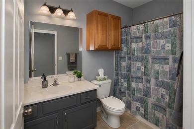 Welcome home to this beautifully maintained 3-bedroom, 2-bath - photo 15