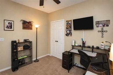 Welcome home to this beautifully maintained 3-bedroom, 2-bath - photo 17