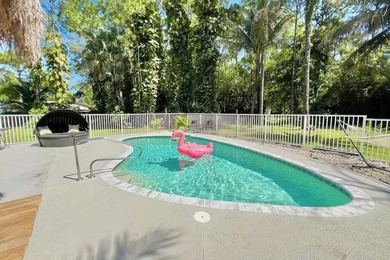 Discover this beautiful 4 Beds 2 Baths, fully remodeled house - photo 21