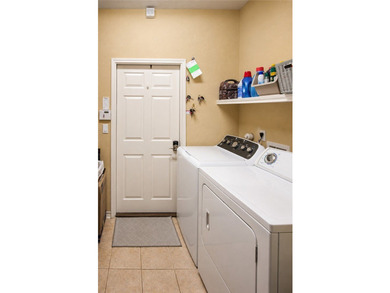 Welcome home to this beautifully maintained 3-bedroom, 2-bath - photo 23