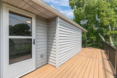 Welcome to 1655 S Park Ave - a beautifully remodeled tri-level - photo 27