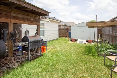 Welcome home to this beautifully maintained 3-bedroom, 2-bath - photo 28